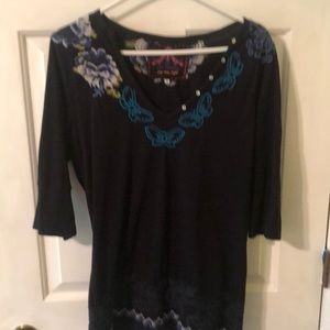 Johnny Was black cotton top w/floral embroidery L